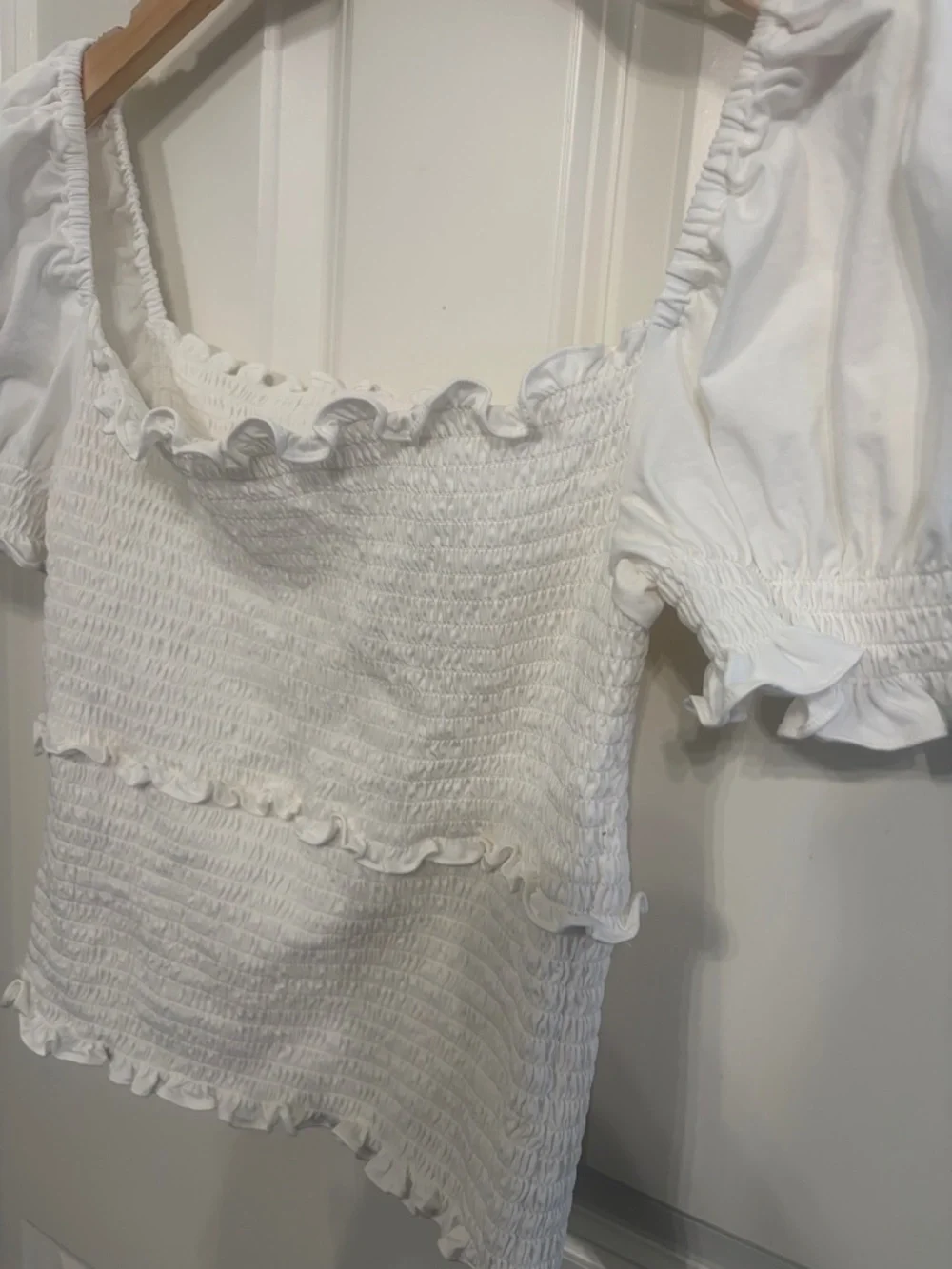 Like new designer Cinq a Sept White Smocked Puff Sleeve Square Neck Top size S. - Picture 7 of 12